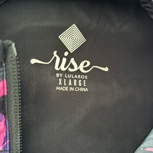 LuLaRoe Rise Determined Lightweight Workout Jacket Size XL - Picture 7 of 10